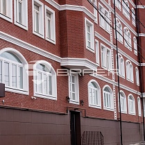 Кирпич Бордо гладкий Braer Административно-офисное здание г.Тула 7